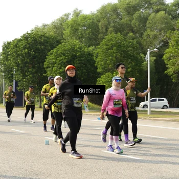Runner Photo 6987461