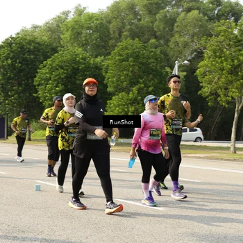 Runner Photo 6987470