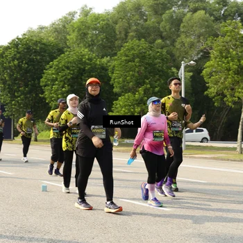 Runner Photo 6987472
