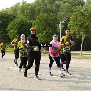 Runner Photo 6987488