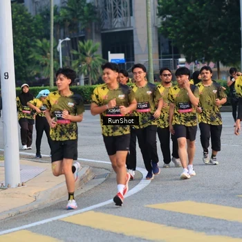 Runner Photo 6987491