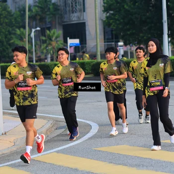 Runner Photo 6987497