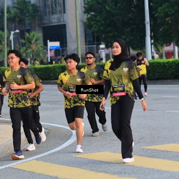 Runner Photo 6987499