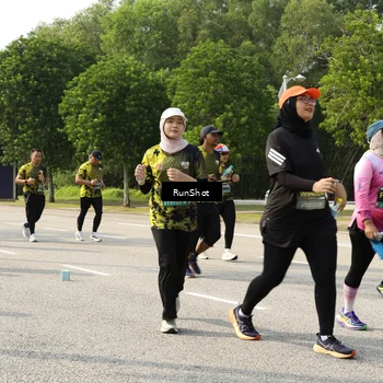 Runner Photo 6987501