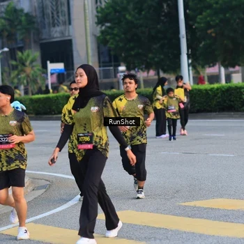 Runner Photo 6987506