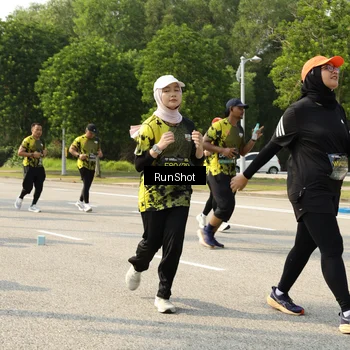 Runner Photo 6987515