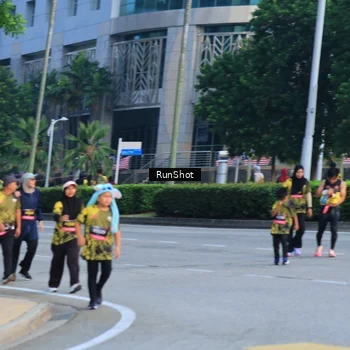 Runner Photo 6987522