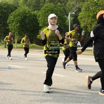 Runner Photo 6987524
