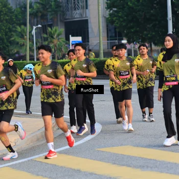 Runner Photo 6987540