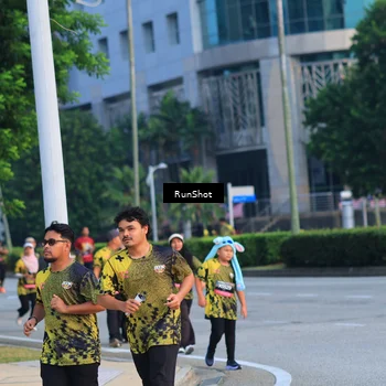 Runner Photo 6987541