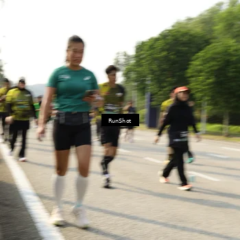 Runner Photo 6987554