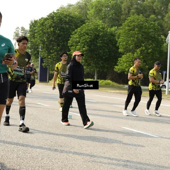 Runner Photo 6987556