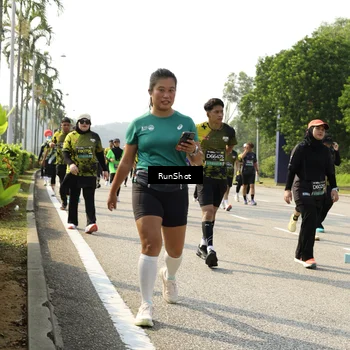 Runner Photo 6987558