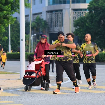 Runner Photo 6987562