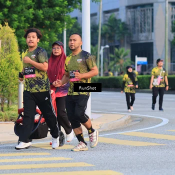 Runner Photo 6987566