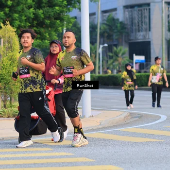 Runner Photo 6987567