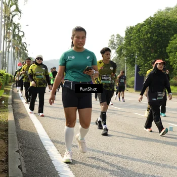 Runner Photo 6987590