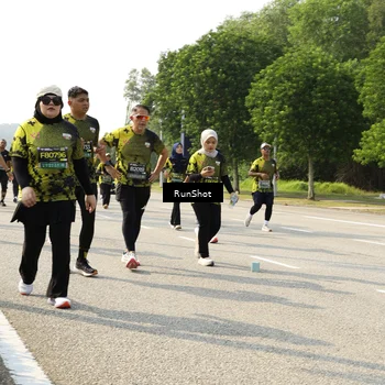 Runner Photo 6987606
