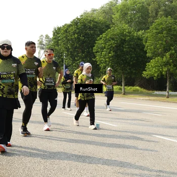 Runner Photo 6987619