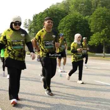 Runner Photo 6987622