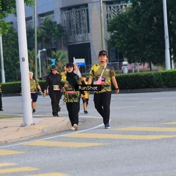 Runner Photo 6987628