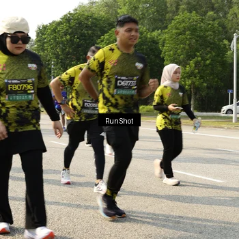 Runner Photo 6987641