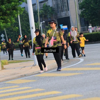 Runner Photo 6987645