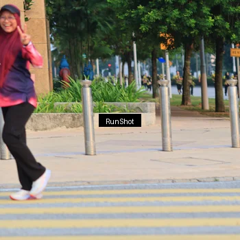 Runner Photo 6987648