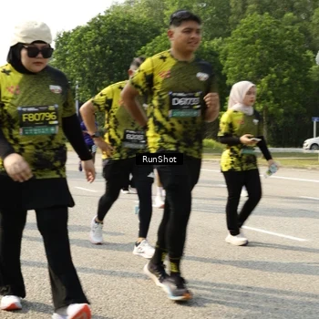 Runner Photo 6987656
