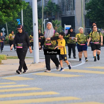 Runner Photo 6987660