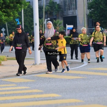 Runner Photo 6987662