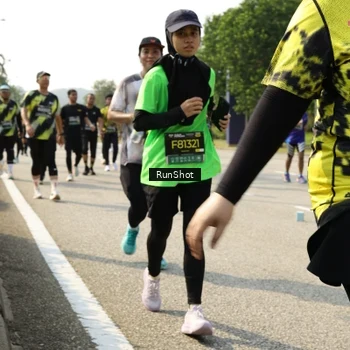 Runner Photo 6987663
