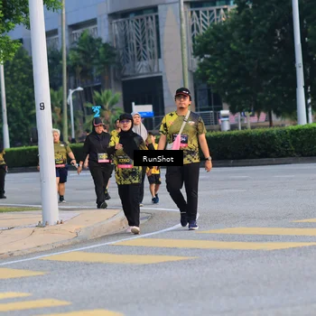 Runner Photo 6987666