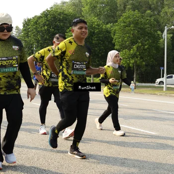 Runner Photo 6987668