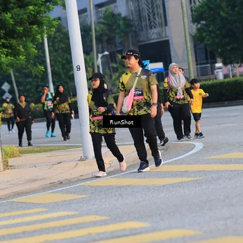 Runner Photo 6987669