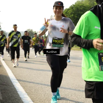 Runner Photo 6987681