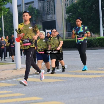 Runner Photo 6987693