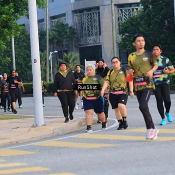 Runner Photo 6987694