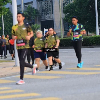 Runner Photo 6987696