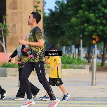 Runner Photo 6987699