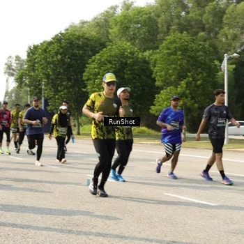 Runner Photo 6987701
