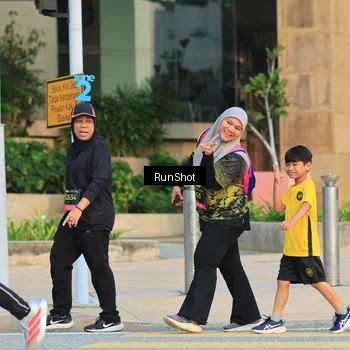 Runner Photo 6987722