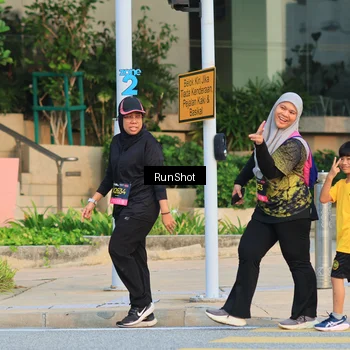 Runner Photo 6987725