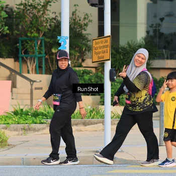 Runner Photo 6987730