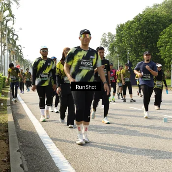Runner Photo 6987733