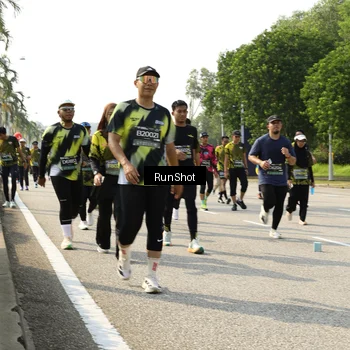 Runner Photo 6987734