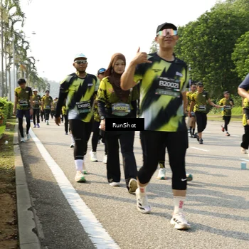 Runner Photo 6987766