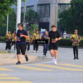 Runner Photo 6987777