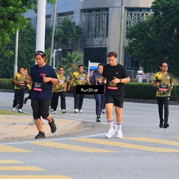 Runner Photo 6987778