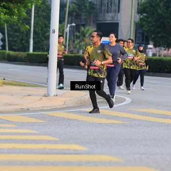 Runner Photo 6987797